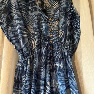 Kendall + Kylie cover up dress large